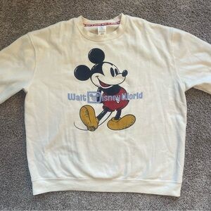 Walt Disney World Crewneck size XL